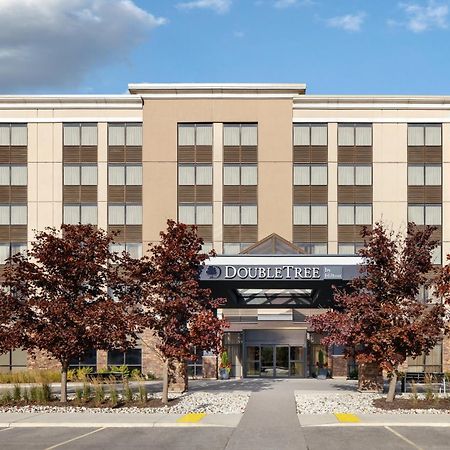 Hotel DoubleTree by Hilton Kitchener Exterior foto