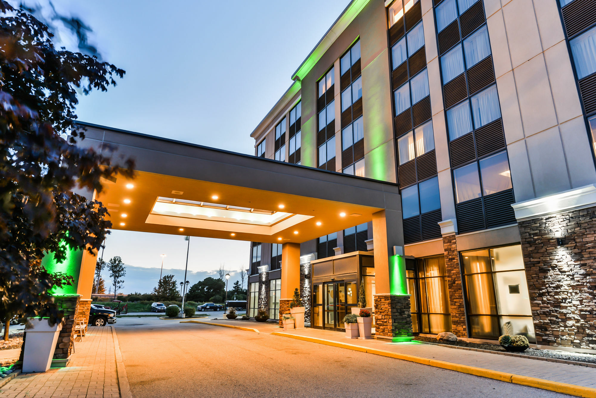 Hotel DoubleTree by Hilton Kitchener Exterior foto