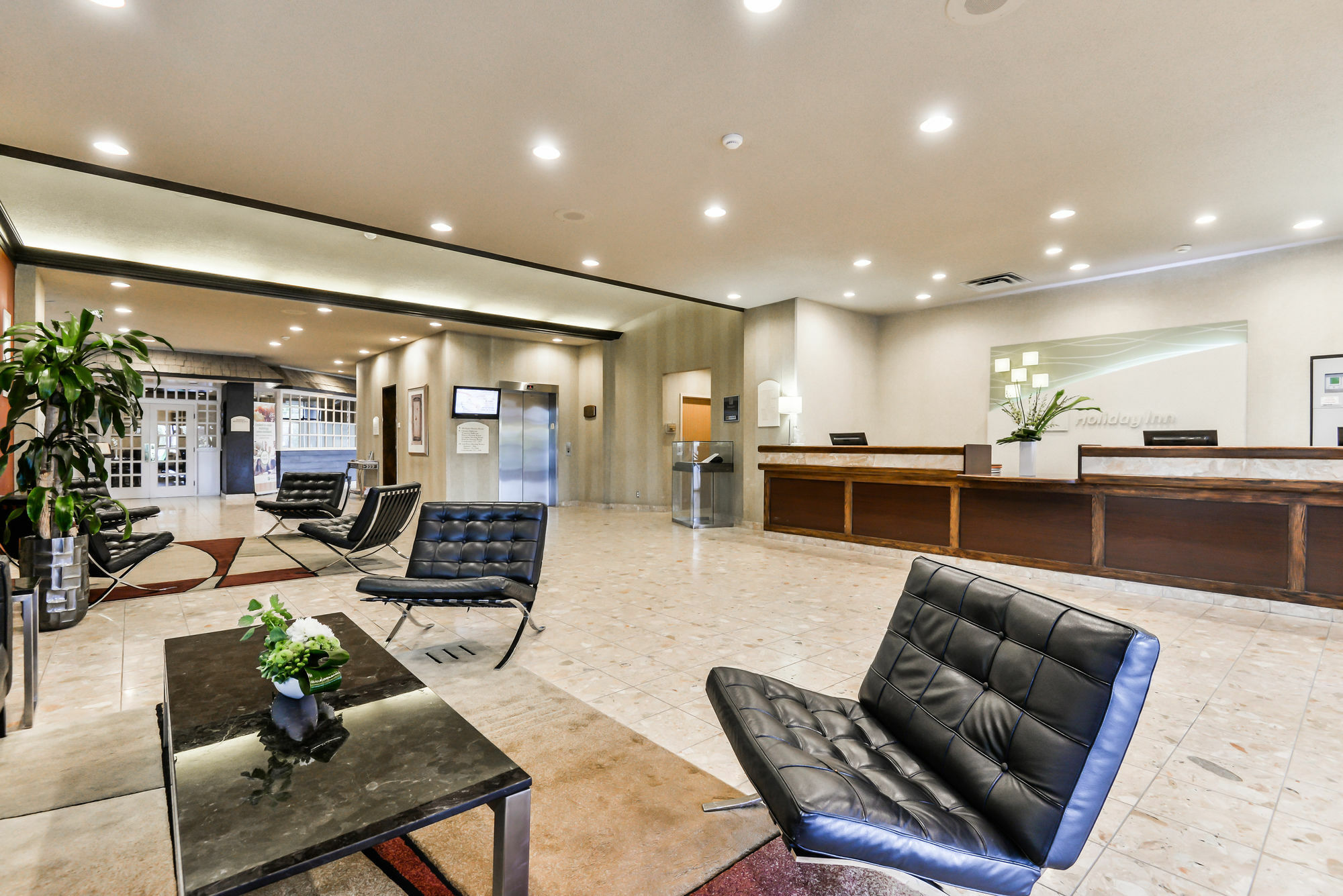 Hotel DoubleTree by Hilton Kitchener Exterior foto